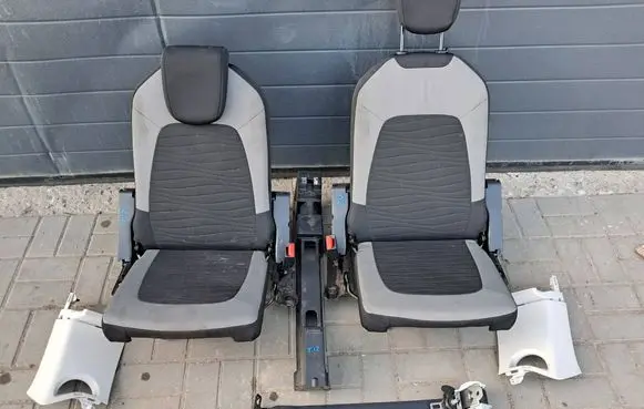 Citroen C4 Grand Picasso Third row seats