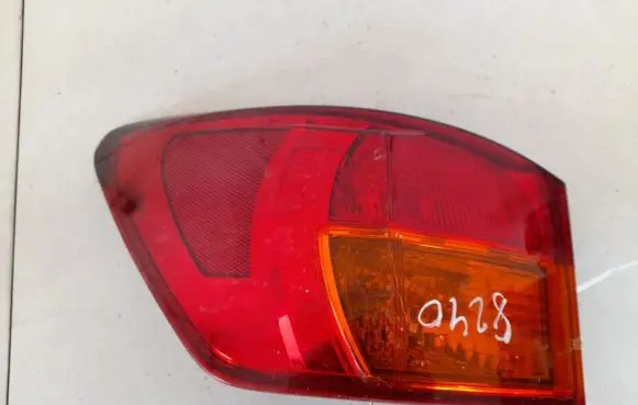 Lexus IS 220D-250-350 Rear/tail lights e111183