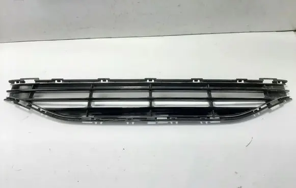 Volvo V40 Front grill 31383512