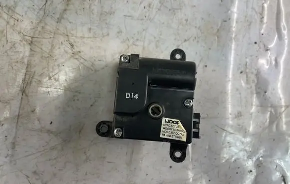 Hyundai i10 Air flap motor/actuator D332q7aa