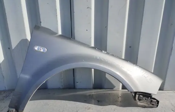 Volkswagen PASSAT B5.5 Fender 51D25