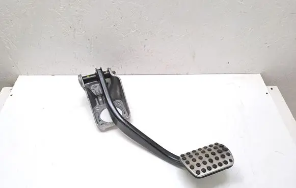 Mercedes-Benz R W251 Brake pedal A2512900601