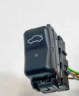 Mercedes-Benz SL R129 Tailgate/boot open switch button A1298212751 1298212751
