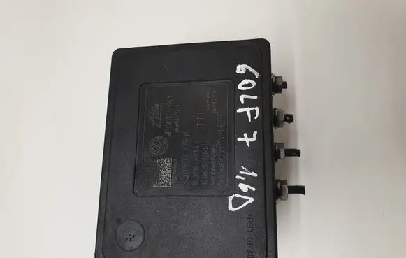 Volkswagen Golf VII ABS Pump 3Q0907379K 3Q0614517K