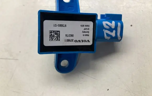 Volvo XC60 Airbag deployment crash/impact sensor 30798511