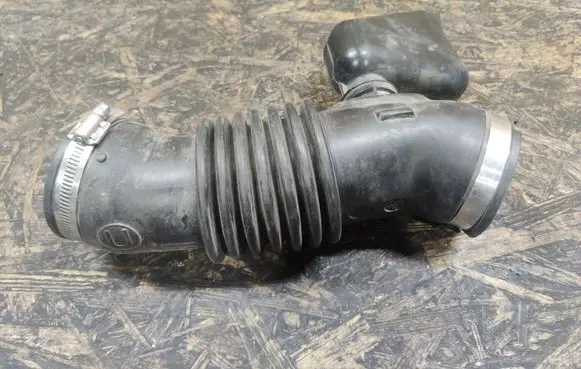 Subaru Forester SG Air intake hose/pipe 060821