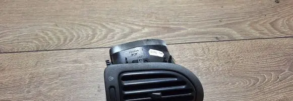 Peugeot 406 Dash center air vent grill 223344D