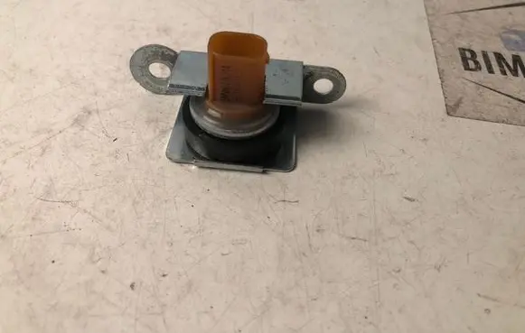 BMW 5 E60 E61 Acceleration sensor 6776214