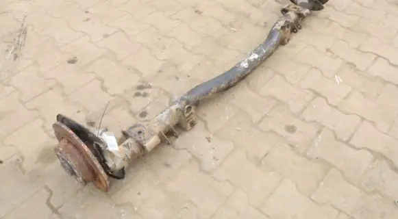 Volkswagen Caddy Rear beam 