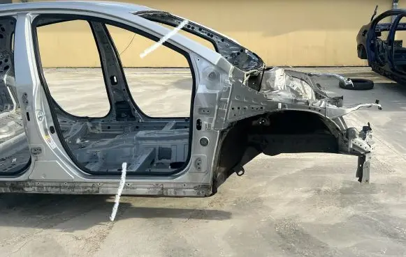 Toyota Prius Prime Front quarter panel 