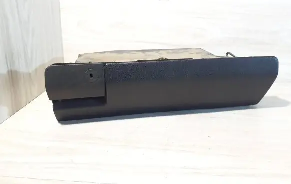 Mercedes-Benz C W202 Glove box set A2026890891 104747