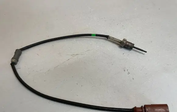 Audi A4 S4 B8 8K Exhaust gas temperature sensor 03L906088CJ