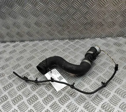 Engine coolant pipe/hose