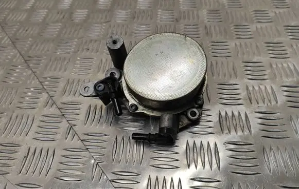 Peugeot 508 RXH Vacuum pump 9673836180 7021390500 14T3381065