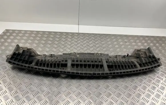 Front bumper skid plate/under tray