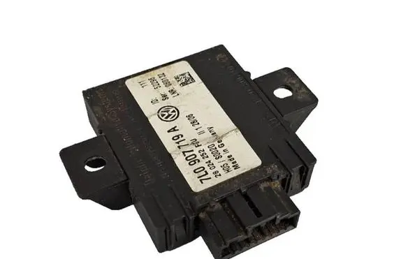 Volkswagen Touareg I Alarm control unit/module 7L0907719A