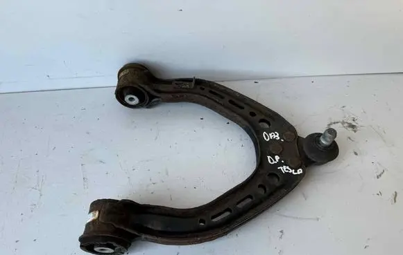 Tesla Model S Front lower control arm/wishbone 104396600A