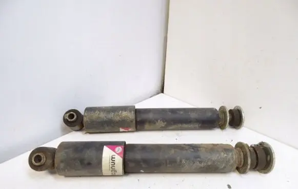 Volkswagen Transporter - Caravelle T4 Rear shock absorber/damper 701513031N