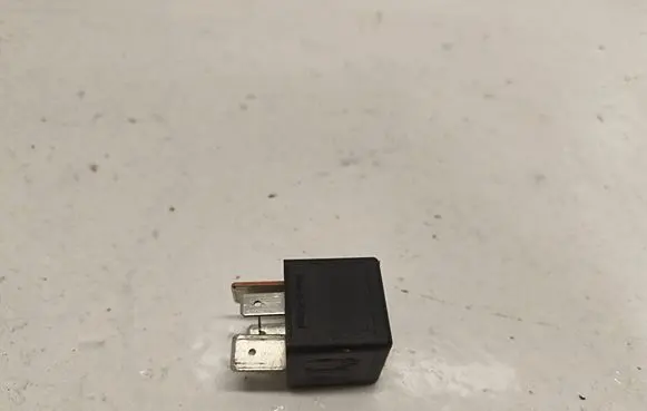 Volvo XC90 Other relay V23134J52X346