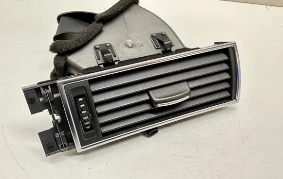 Audi A6 S6 C6 4F Dashboard side air vent grill/cover trim 4F1820902A