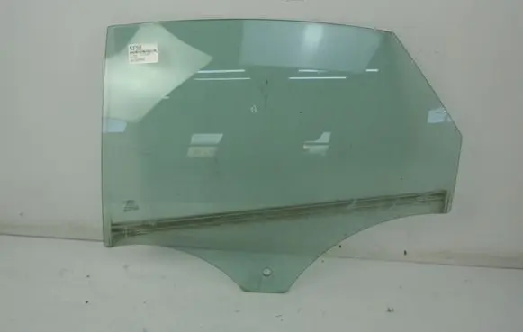 Ford Mondeo MK IV Rear door window glass 