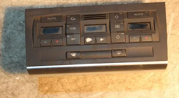 Audi A4 S4 B6 8E 8H Climate control unit 8E0820043