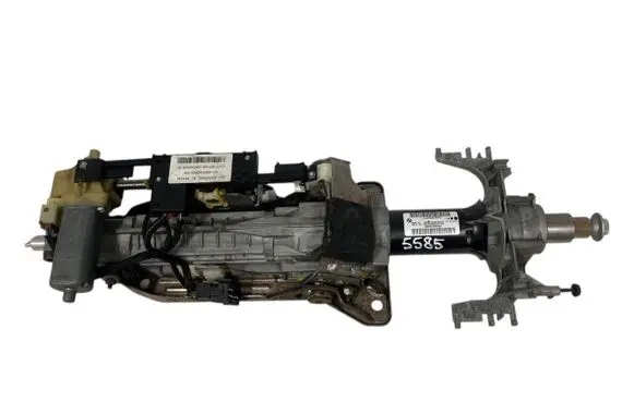 BMW X5 E70 Steering wheel axle 6786603 32306786603 33000052