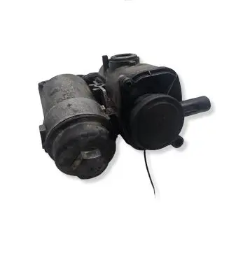 Volvo S60 Oil filter mounting bracket 6740273266