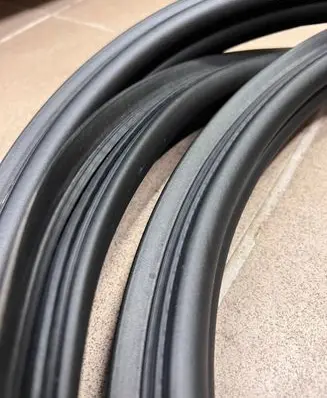Mercedes-Benz ML W166 Loading door rubber seal (on body) A1667400378
