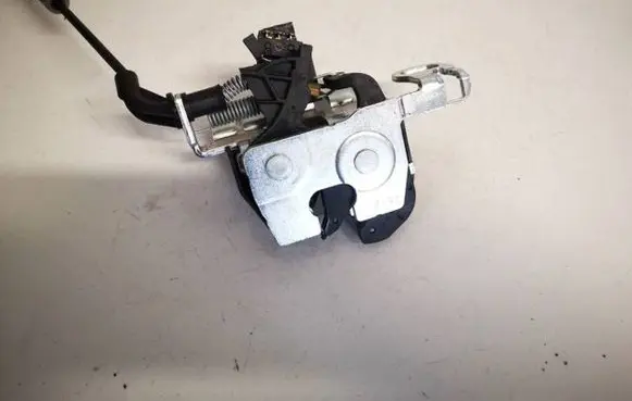 Mercedes-Benz E W212 Seat back rest lock catch 