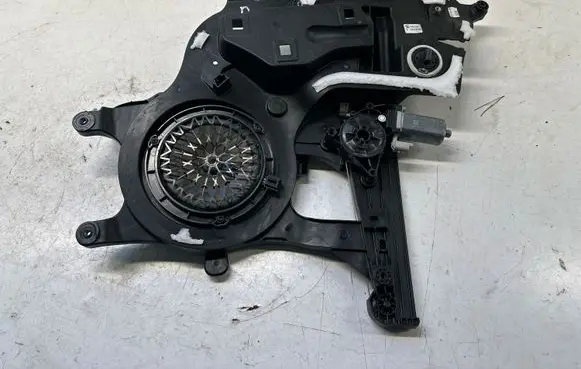 Opel Astra K Front door electric window regulator 9840175580