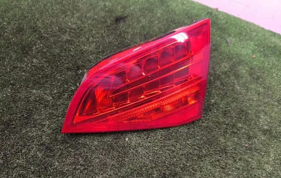 Audi A4 S4 B8 8K Tailgate rear/tail lights 8K9945094