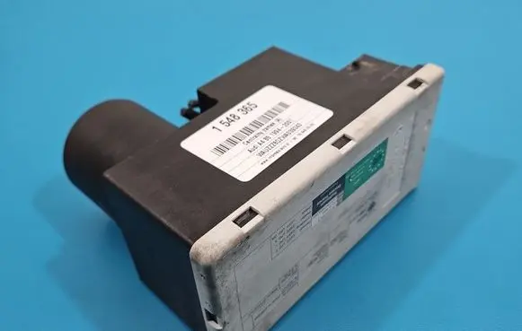 Audi A4 S4 B5 8D Central locking vacuum pump 8L0862257D IMPRK1548365