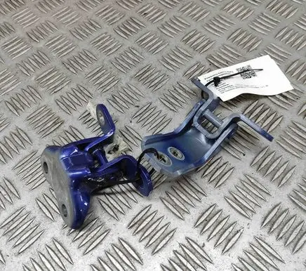 Toyota Yaris XP210 Front door hinges set 6874002050 6872002060
