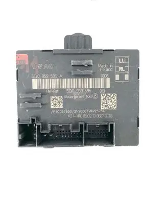 Audi A3 S3 8V Door control unit/module 5Q0959595A 5Q0959595
