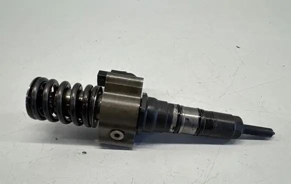 Audi A3 S3 8P Fuel injector 03G130073T