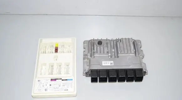 BMW 1 F40 Engine ECU kit and lock set 5A34CF3 5B5BCF6 61355B5BCF6