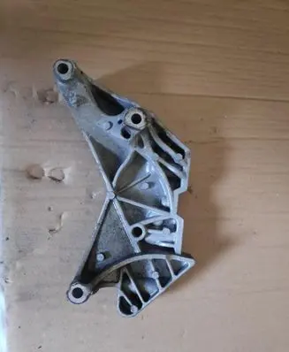 Audi A3 S3 8V Engine mounting bracket 06J199207P