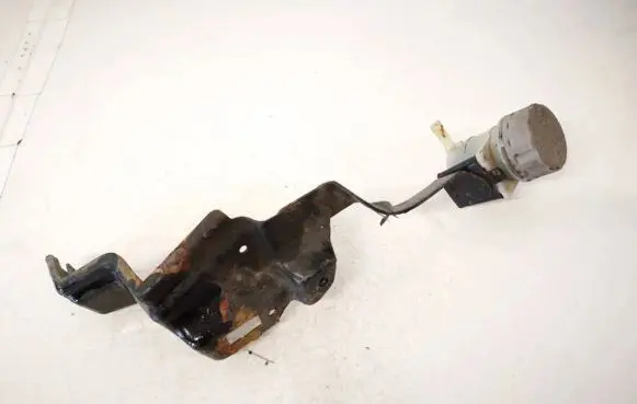 Brake fluid reservoir