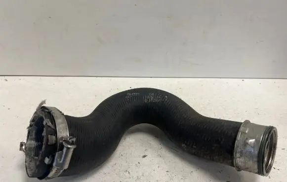 Audi Q7 4L Intercooler hose/pipe