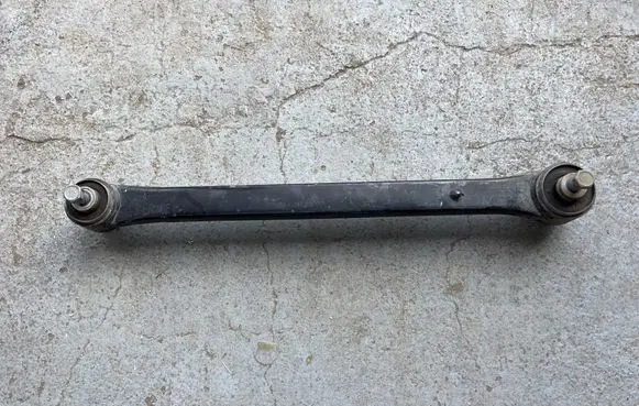 Dodge RAM Rear control arm 68264947AA