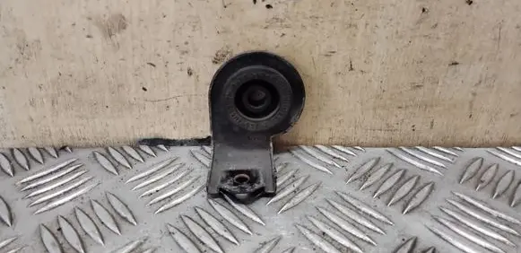 Nissan X-Trail T31 Radiator mount bracket