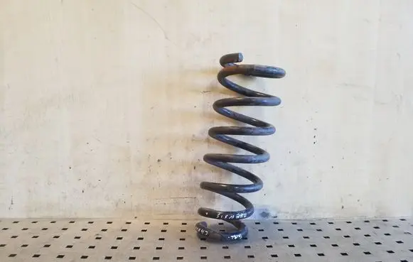 Toyota Avensis T250 Rear coil spring