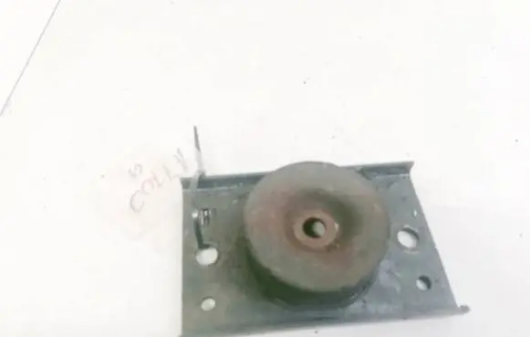 Opel Movano A Engine mounting bracket