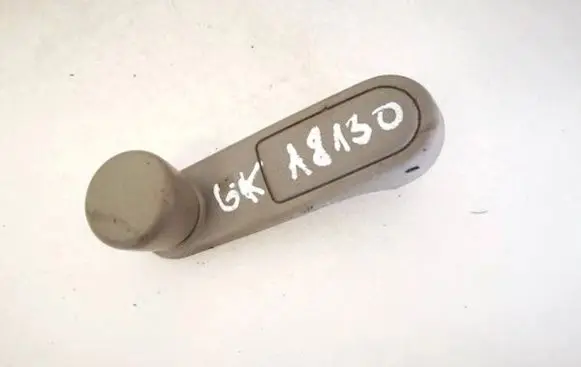 Citroen Xsara Picasso Front door window winding handle 