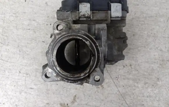 Opel Zafira B Throttle body valve 5519997448CPD1