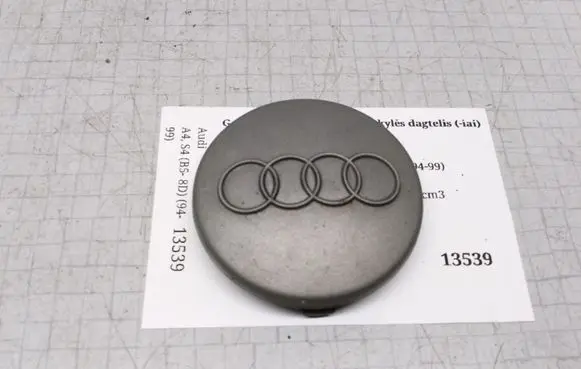 Audi A4 S4 B5 8D Original wheel cap 8D0601170A