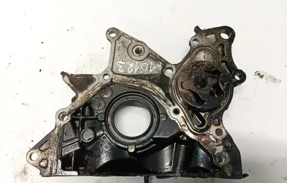 Toyota Avensis T250 Oil pump 