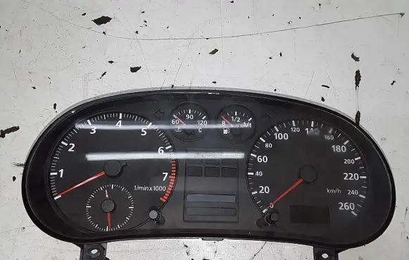 Audi A3 S3 8L Speedometer (instrument cluster) 8l0919860a