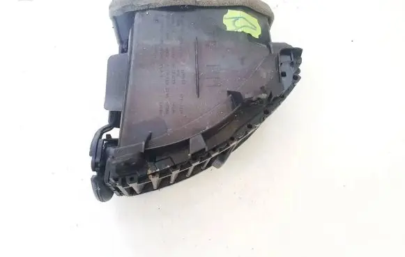 Nissan Note (E11) Dash center air vent grill 687509u00b